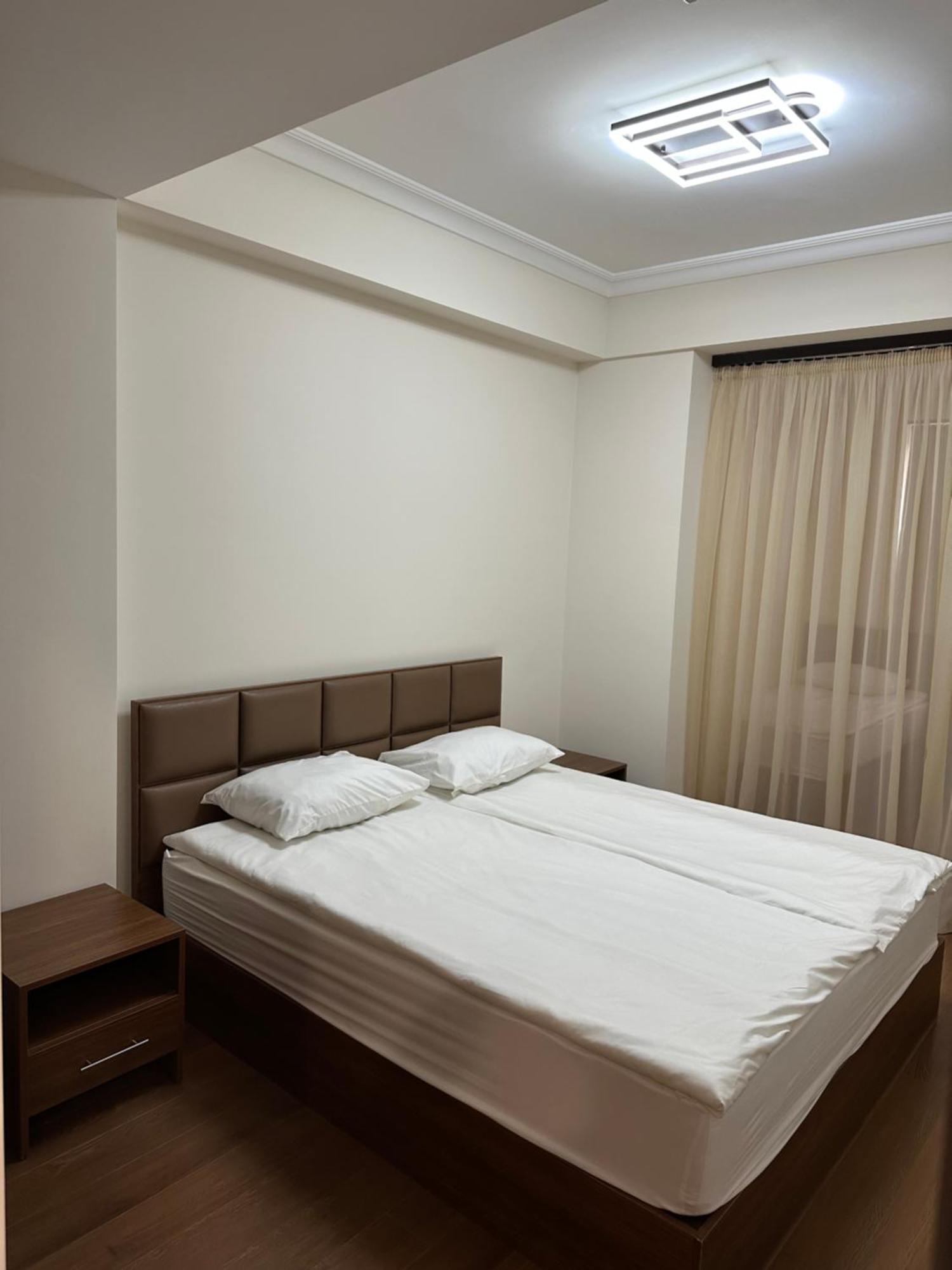 Apartment Near Republic Square, Center Of Jerevan Exteriör bild